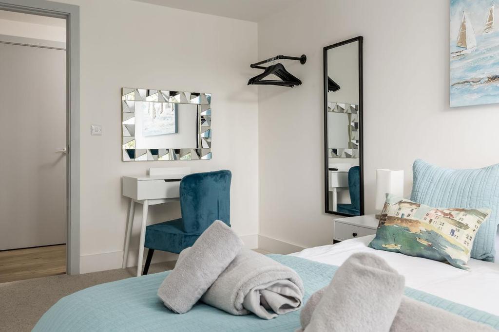 Stylish Town Centre Apartment, W Parking, Nr Beach Μπόρνμουθ Εξωτερικό φωτογραφία