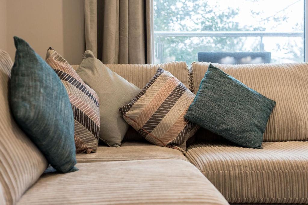 Stylish Town Centre Apartment, W Parking, Nr Beach Μπόρνμουθ Εξωτερικό φωτογραφία