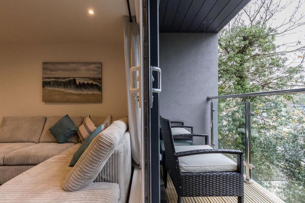 Stylish Town Centre Apartment, W Parking, Nr Beach Μπόρνμουθ Εξωτερικό φωτογραφία