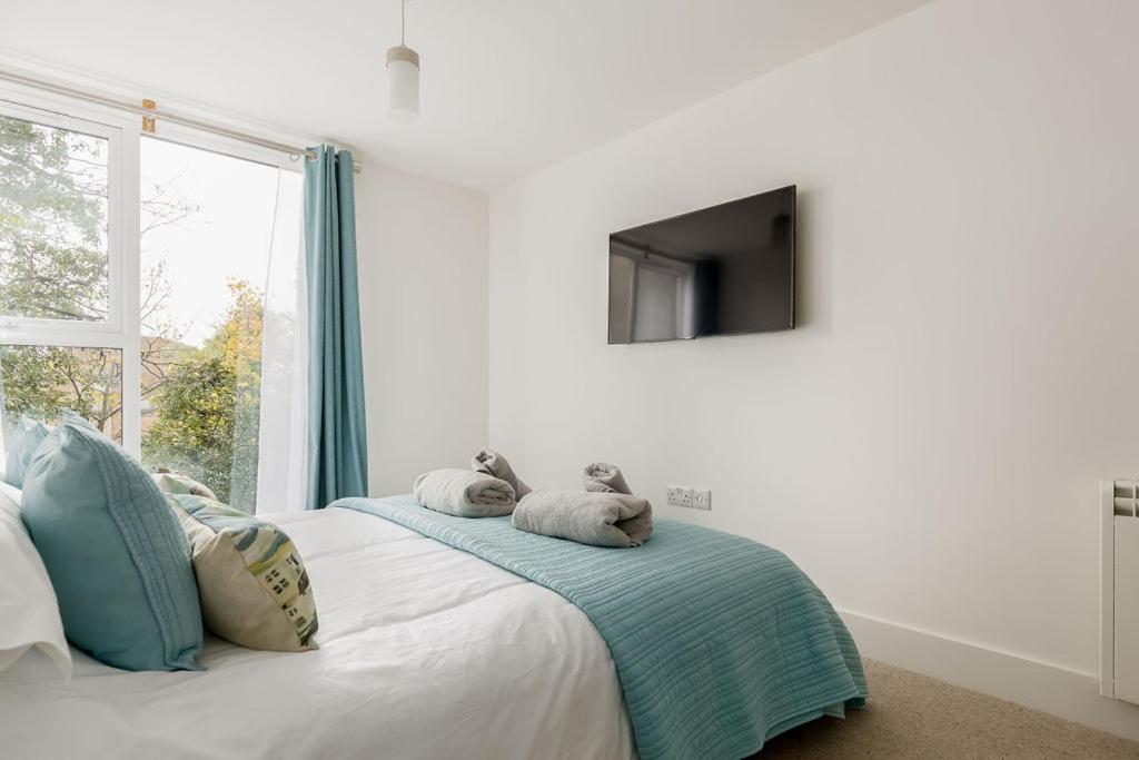 Stylish Town Centre Apartment, W Parking, Nr Beach Μπόρνμουθ Εξωτερικό φωτογραφία