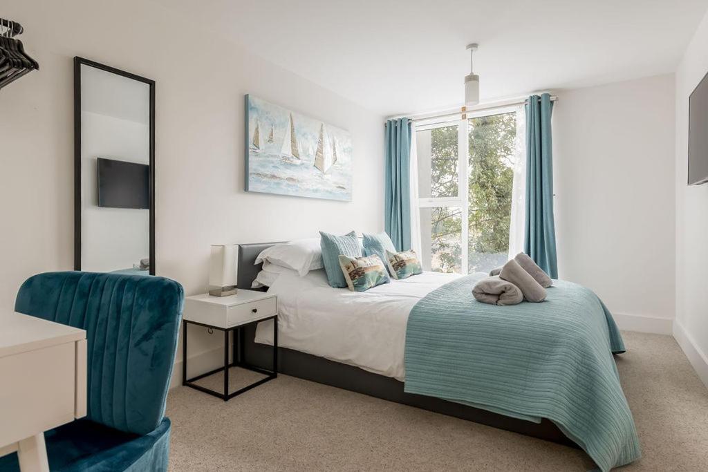 Stylish Town Centre Apartment, W Parking, Nr Beach Μπόρνμουθ Εξωτερικό φωτογραφία